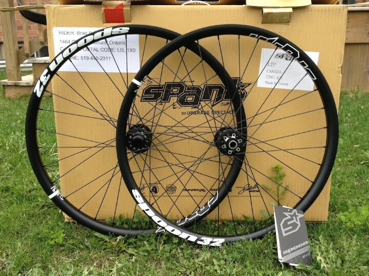spank spoon 32 bike wheels